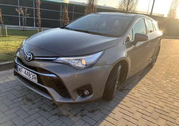 Toyota Avensis cena 61900 przebieg: 121000, rok produkcji 2018 z Kielce małe 67